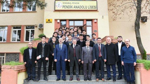 "Pendik Gündemi Lise Buluşmaları 13. Programı Pendik Anadolu Lisesi´nde Gerçekleşti.