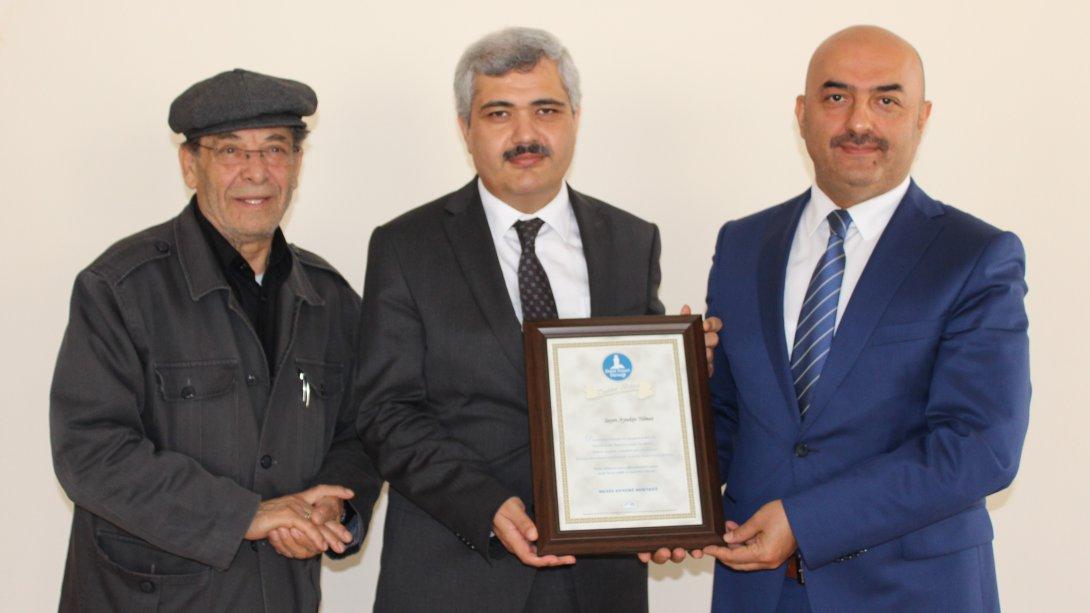 Deniz Feneri Derneği İstanbul Şubesi Başkanı Rasim Karagül İlçe Milli Eğitim Müdürümüz Sn. Aytekin Yılmaz´ı ziyaret etti. 