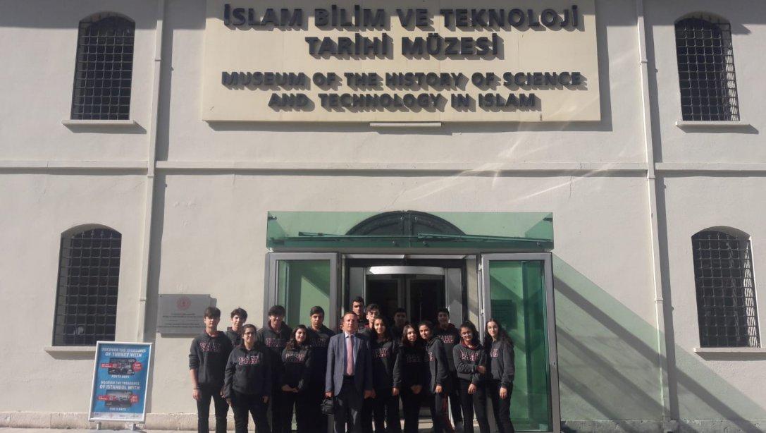 Alparslan Anadolu Lisesi Öğrencileri İslam Bilim ve Teknoloji Tarihi Müzesi Ziyaretinde