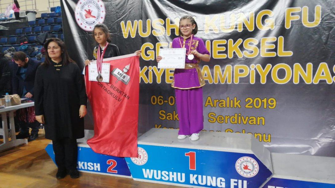 Milli Öğrencimiz Sena Erol Wushu Kung Fu Geleneksel Türkiye Şampiyonasında 5 Kez Türkiye Şampiyonu Oldu.