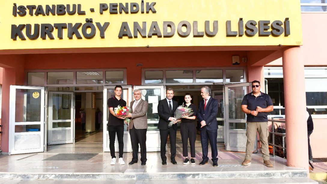 Pendik Belediye Başkanımız Sn. Ahmet Cin ve İlçe Milli Eğitim Müdürümüz Sn. Aytekin Yılmaz Kurtköy Anadolu Lisesini ziyaret etti.