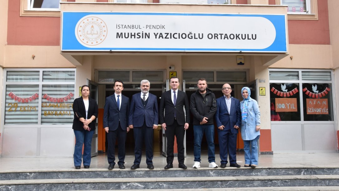 Pendik Kaymakamımız Sn. Mehmet Yıldız Muhsin Yazıcıoğlu Ortaokulumuzu ziyaret etti.