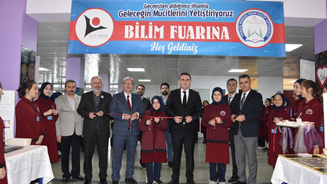Pendik Merkez İmam Hatip Ortaokulu Tübitak 4006 Bilim Fuarı Açılışı Yapıldı.