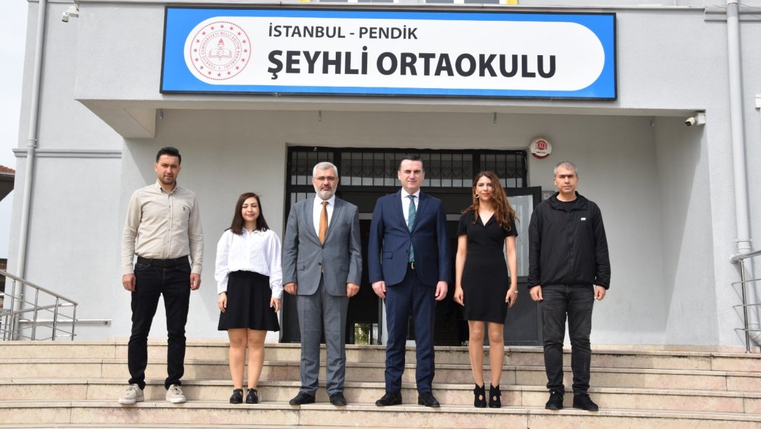 Pendik Kaymakamımız Sn. Mehmet Yıldız Şeyhi Ortaokulunu ziyaret etti.