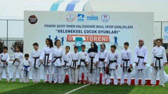 Pendik Şehit Ömer Halisdemir Okul Spor Şenlikleri "Geleneksel Çocuk Oyunları" Ödül Töreni Gerçekleşti.