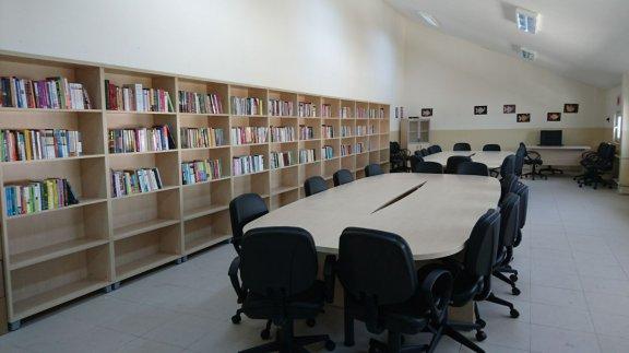 Pendik Belediyemizden Okullarımıza Kütüphane Desteği