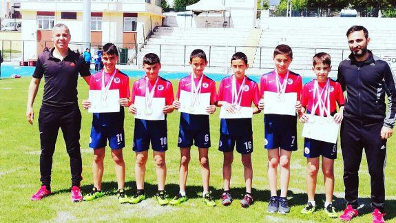 Öğrencilerimiz Okul Sporları Puanlı Atletizm Türkiye Şampiyonası Finallerinde Yarışacak.