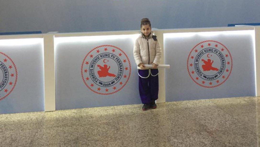Öğrencimiz Sude Altun Türkiye Minikler Wushu Kung Fu Taolu Şampiyonasında Türkiye Birincisi Oldu. 