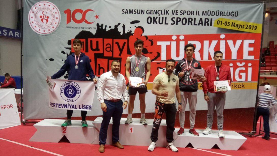Öğrencimiz Enes Koz Okul Sporları Muay Thai Türkiye Şampiyonasında Türkiye Birincisi, Öğrencimiz Alican Çavdar ise Türkiye Üçüncüsü Oldu.