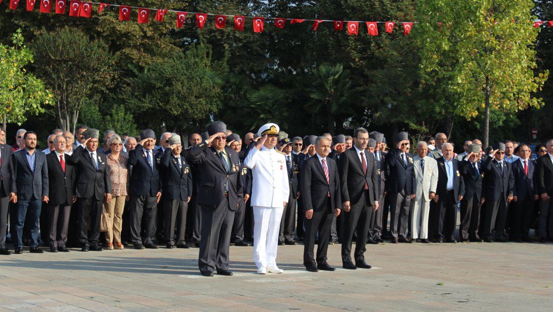 19 Eylül Gaziler Günü Çelenk Sunma Töreni Düzenlendi.