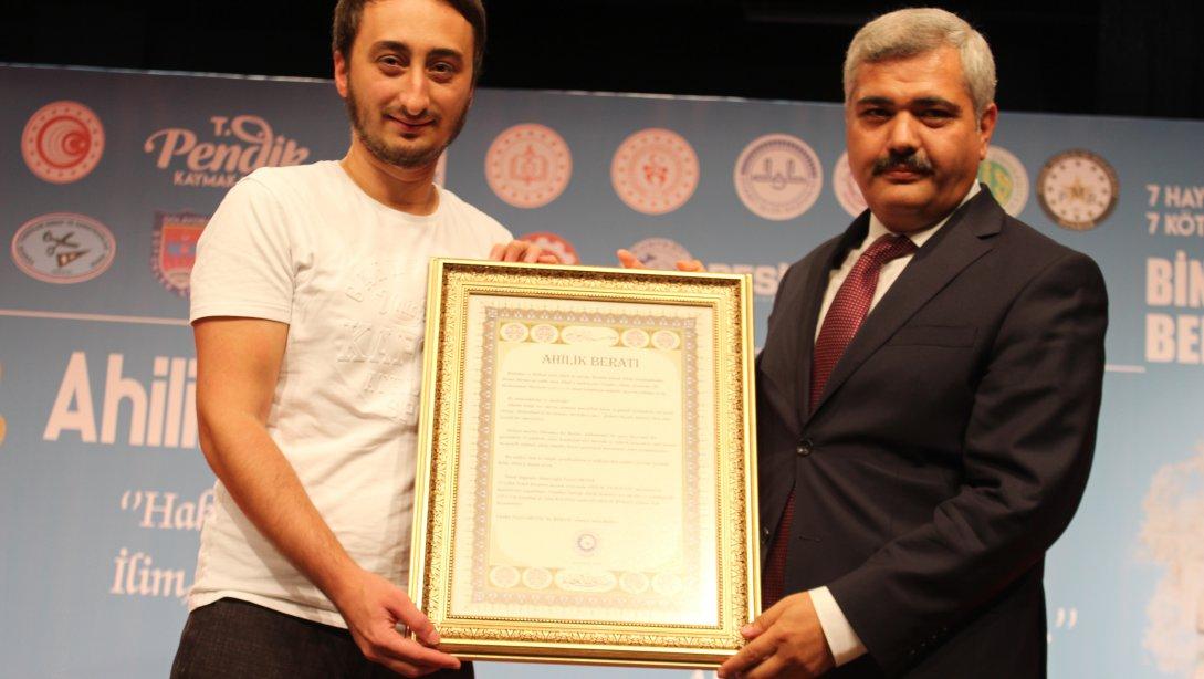 32. Ahilik Haftası Kutlama Programı Atatürk Kültür Merkezinde Gerçekleşti.