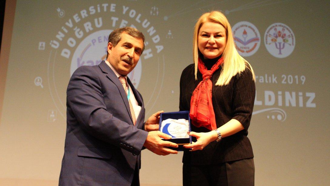 Pendik Kariyer Günleri-4 ´te Prof. Dr. Deniz Ülke Arıboğan Öğrencilerimiz ile Buluştu.