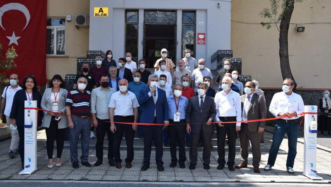 Pendik Anadolu Lisesi´nin 4006 Tübitak Bilim Fuarı Açılışı Gerçekleşti.