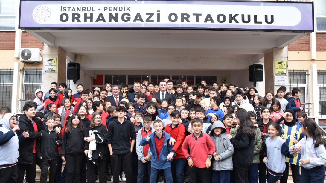 Pendik Kaymakamımız Sn. Mehmet Yıldız Orhangazi Ortaokulunu ziyaret etti.