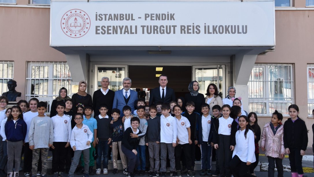 Pendik Kaymakamımız Sn. Mehmet Yıldız Esenyalı Turgut Reis İlkokulunu ziyaret etti.