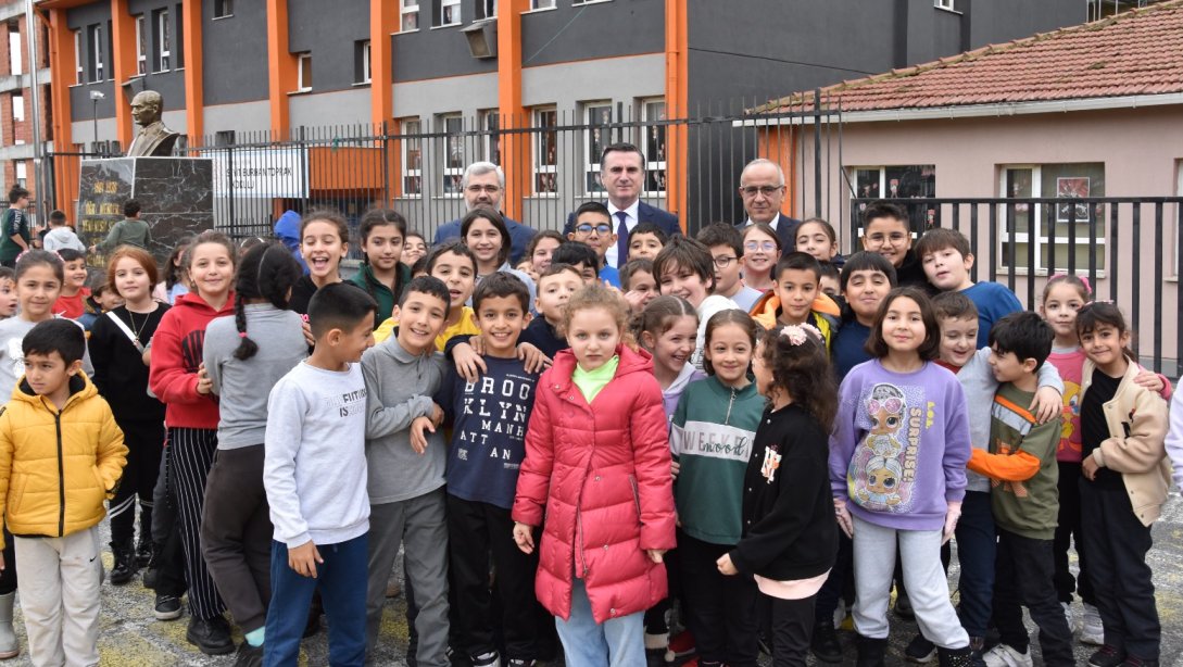 Pendik Kaymakamımız Sn. Mehmet Yıldız Seyit Burhan Toprak İlkokulunu ziyaret etti.
