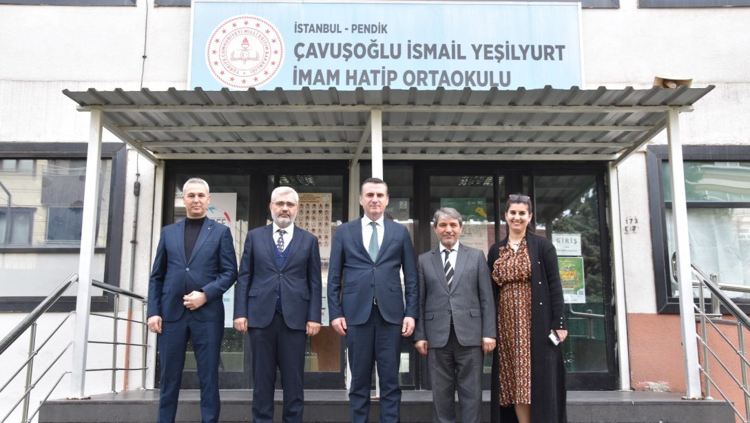 Pendik Kaymakamımız Sn. Mehmet Yıldız Çavuşoğlu İsmail Yeşilyurt İmam Hatip Ortaokulunu ziyaret etti.