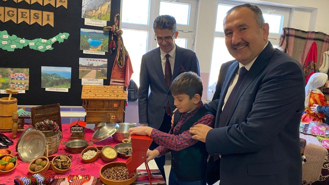 TUTUM, YATIRIM VE TÜRK MALLARI HAFTASI MUSTAFA KUTLU İLKOKULU'NDA ÇOŞKUYLA KUTLANDI